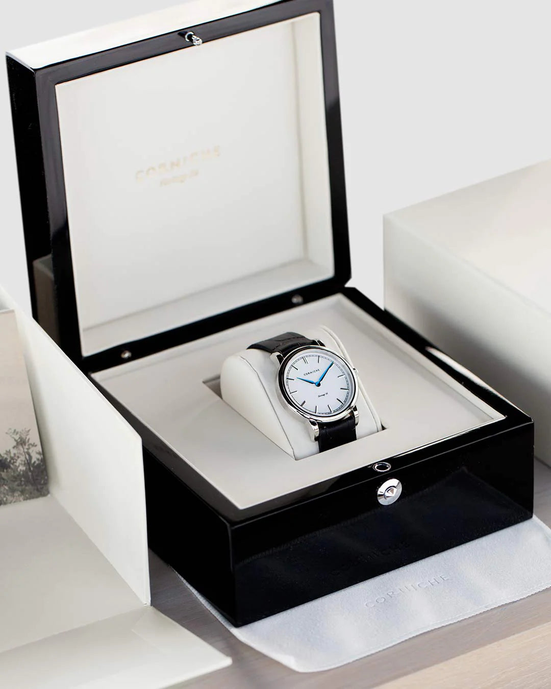 CORNICHE Heritage 36 Steel with White Dial